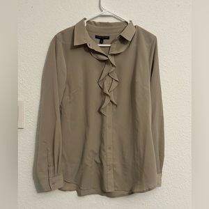Lightweight dress shirt with ruffle on the front